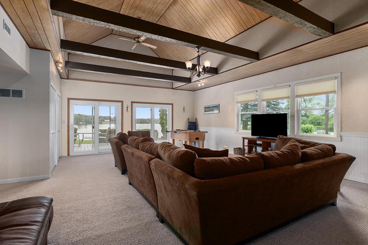 Lakeside Getaway With Dock, Firepit, Grill Newaygo Exterior photo