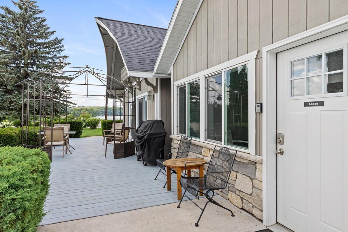 Lakeside Getaway With Dock, Firepit, Grill Newaygo Exterior photo