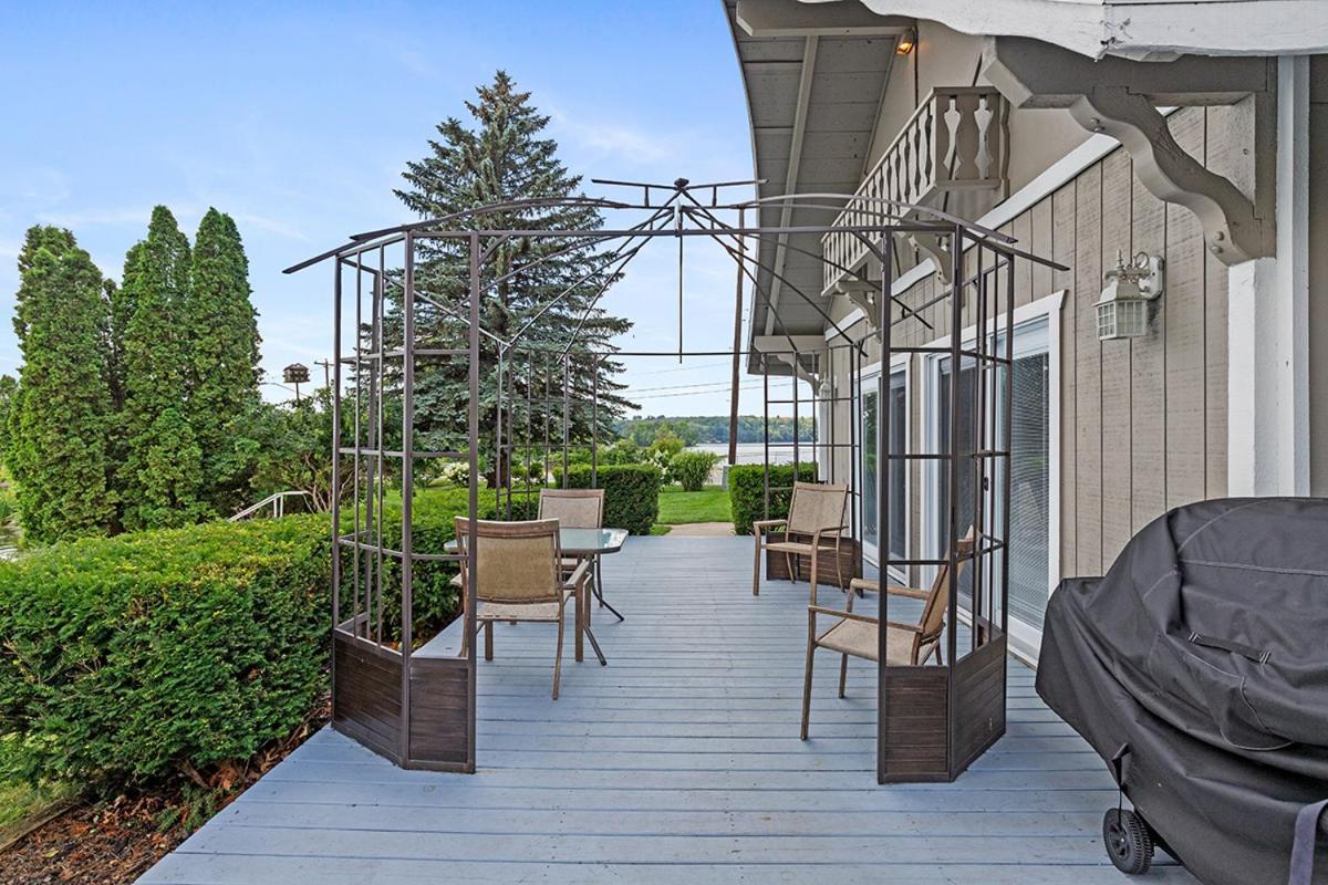 Lakeside Getaway With Dock, Firepit, Grill Newaygo Exterior photo